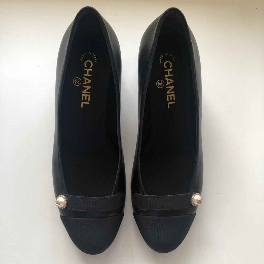 Designer Shoes! - Picture 5 of 13